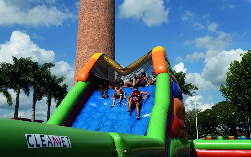 Folia de Verão foi de muita diversão em Campo Bom