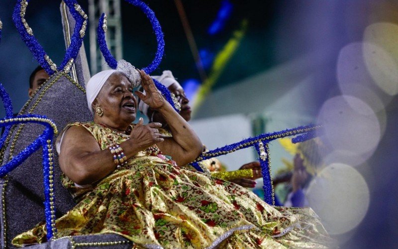 Unidos da Vila Mapa no desfile de escolas de samba de Porto Alegre, no Carnaval 2024