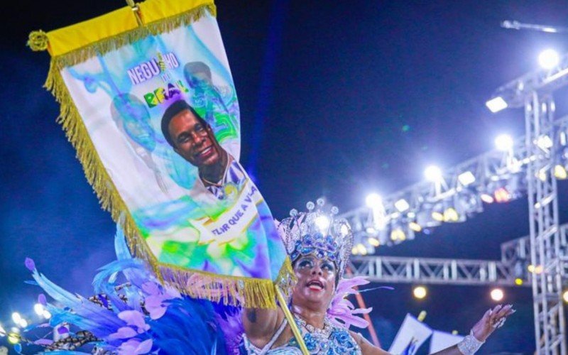  Vila Isabel no desfile de escolas de samba de Porto Alegre, no Carnaval 2024