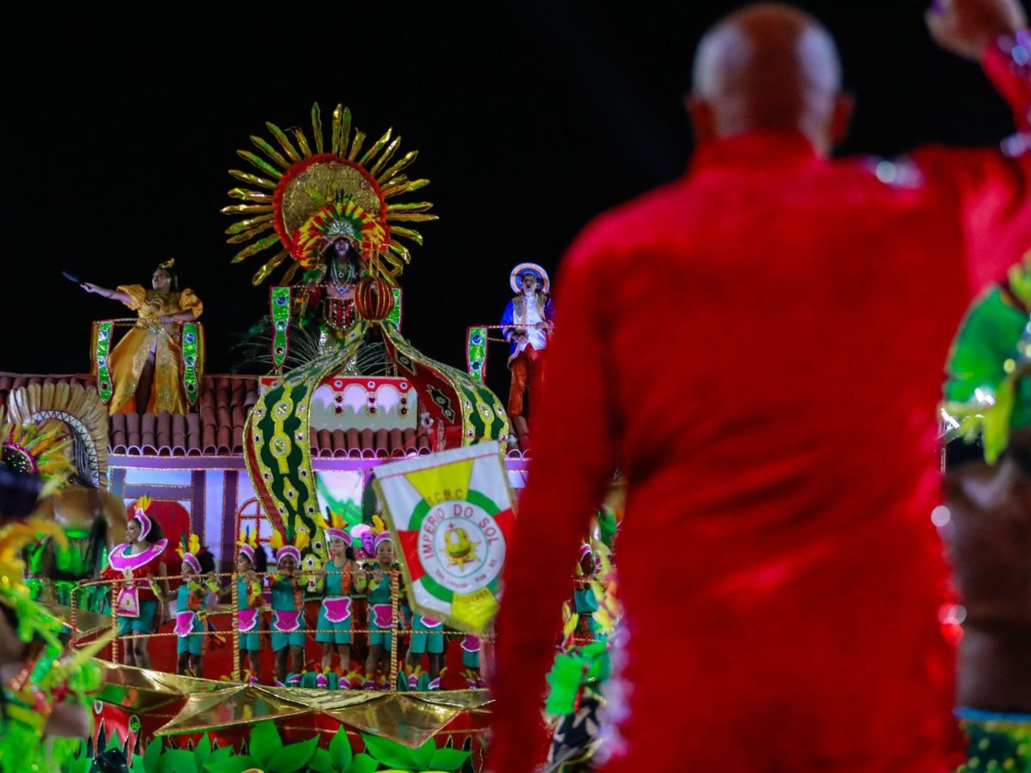 Assista aos desfiles da segunda noite do carnaval de Porto Alegre