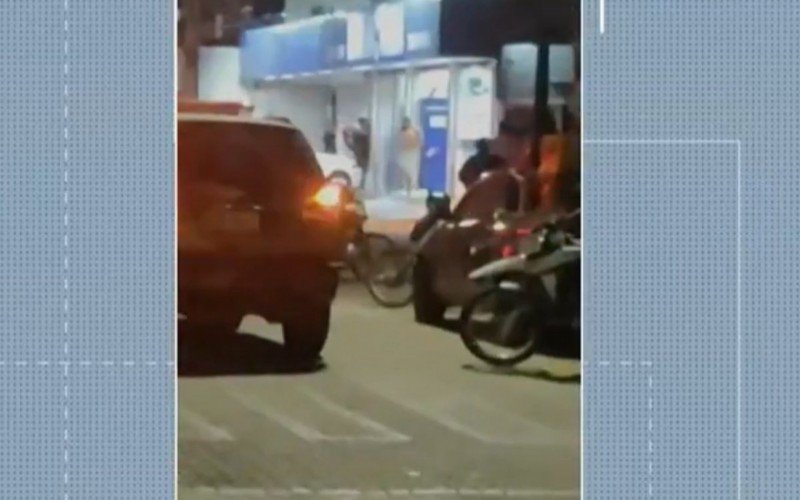 Homem fez a filha refém em uma farmácia, em Fortaleza | abc+