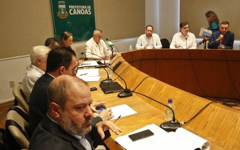 Coletiva, na manhã desta terça-feira (27), serviu para que fosse apresentada auditoria organizada pela Secretaria da Fazenda