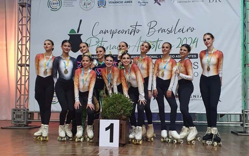 Patinadoras são medalha de ouro | abc+