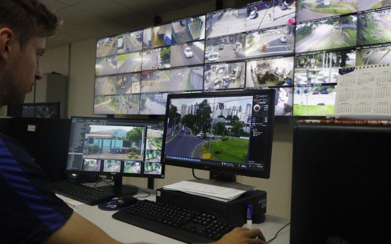 Central de monitoramento reúne imagens de todas as câmeras da cidade | abc+