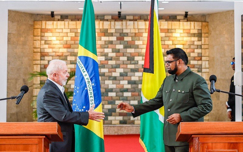 Presidente da República, Luiz Inácio Lula da Silva, durante declaração à imprensa com o Presidente da República Cooperativa da Guiana, Irfaan Ali  | abc+