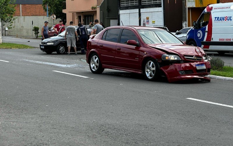 Acidente na Avenida Vereador Adão Rodrigues de Oliveira  | abc+