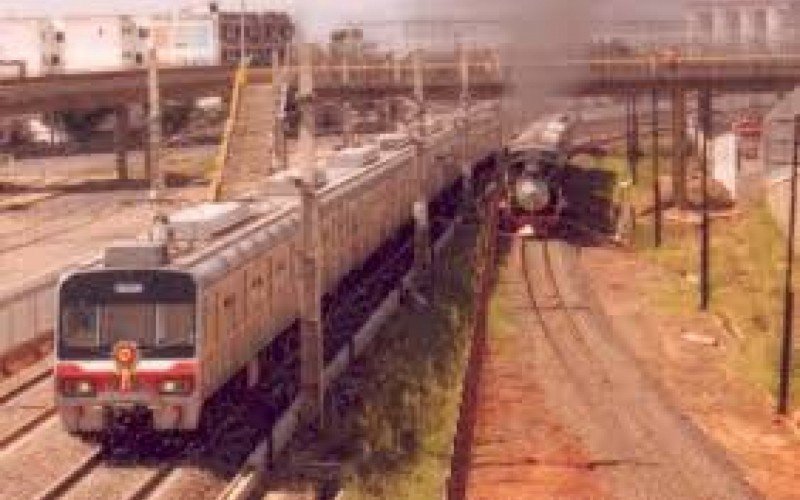 Viagem inaugural do trensurb em 2 de março de 1985