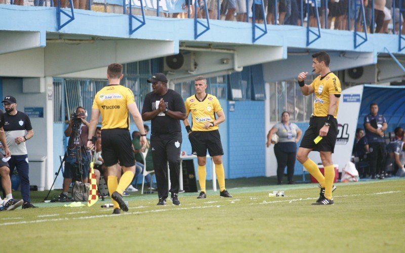 Depois de 21 anos na elite do futebole estadual, Novo hamburgo vai disputar a segunda divisÃ£o do Campeonato GaÃºcho em 2025