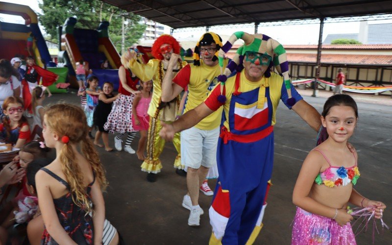 Carnaval Infantil em EstÃ¢ncia Velha finaliza programaÃ§Ã£o da festa