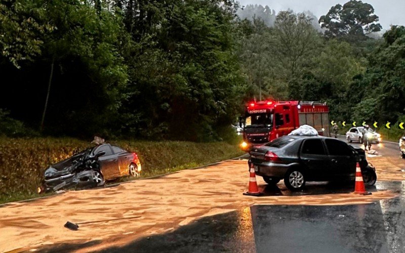 Acidente na RS-115, em Gramado, deixa uma pessoa morte e outras quatro feridas