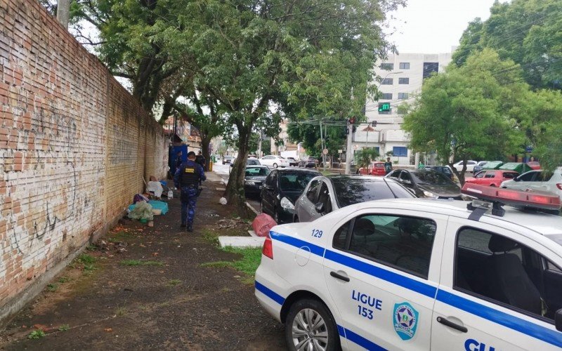 Ação da Guarda Municipal nas calçadas da Dr. Barcelos