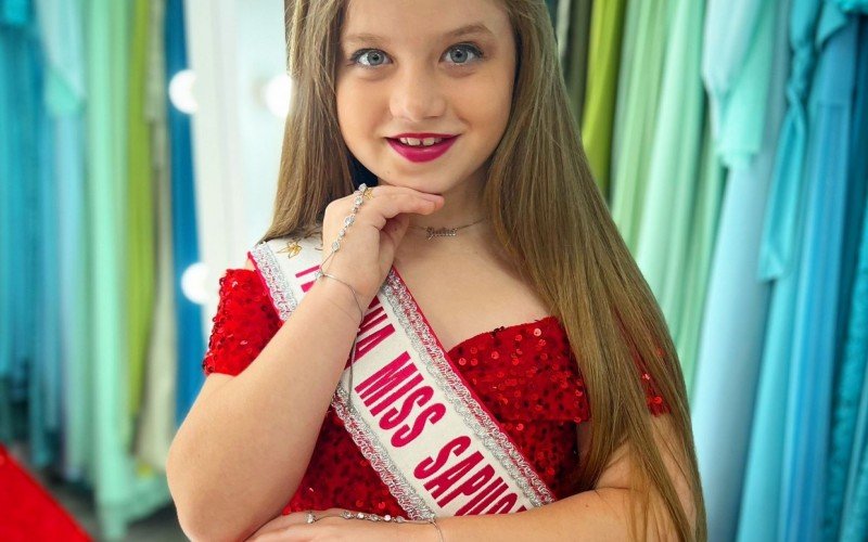 Conheça a menina de Sapucaia do Sul que disputa o título de Pequena Miss Brasil neste mês
