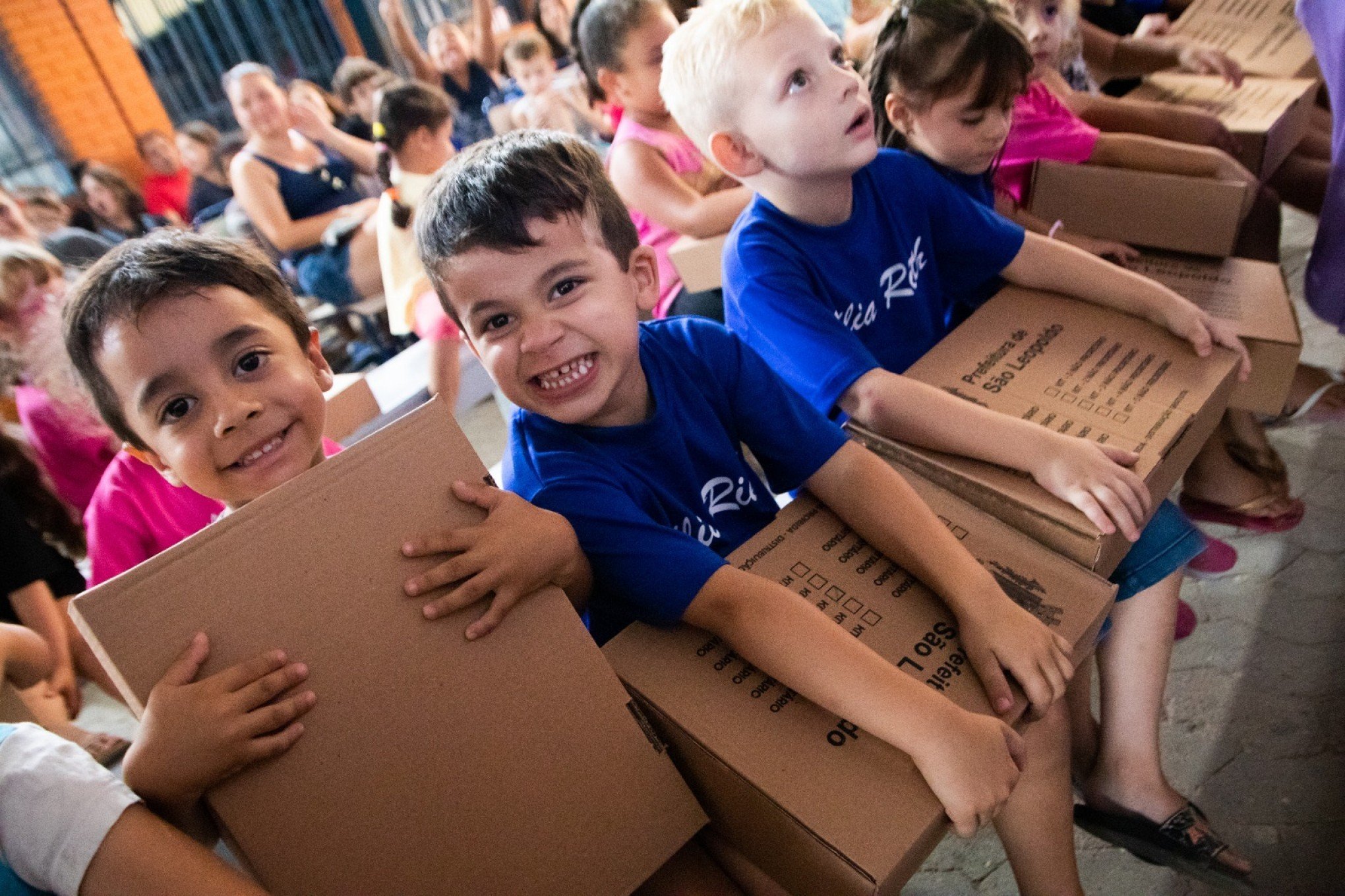 Entrega de kits escolares começa nesta terça-feira em São Leopoldo