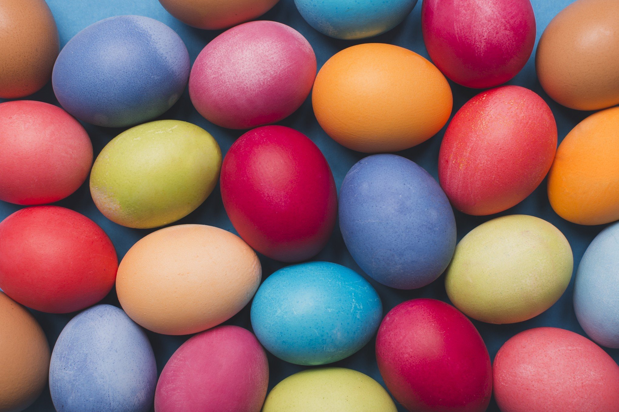 PÁSCOA: Quer algo diferente? Aprenda a fazer tingimento natural para colorir ovos
