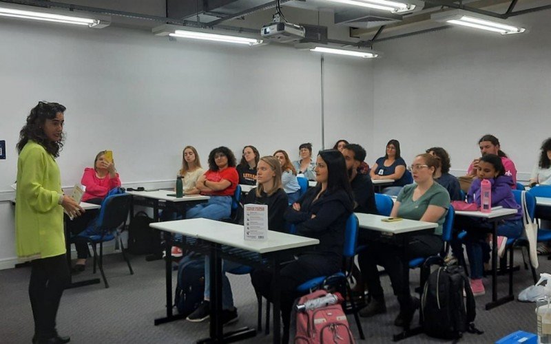 A agenda de compromissos desta semana começou segunda-feira (4), na Unisinos, onde Kátia conversou com duas turmas do curso de graduação em Letras