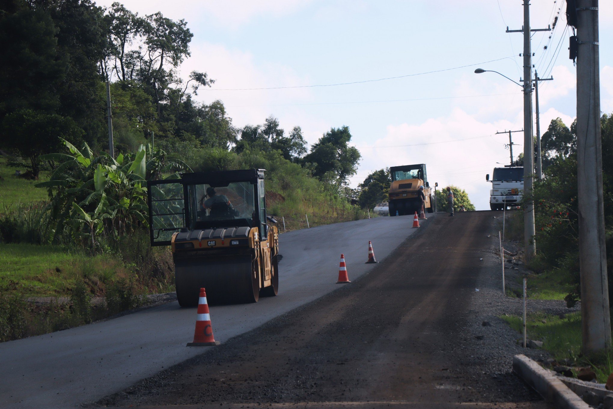 Obras na RS-373 em Santa Maria do Herval avançam e moradores já notam as melhorias
