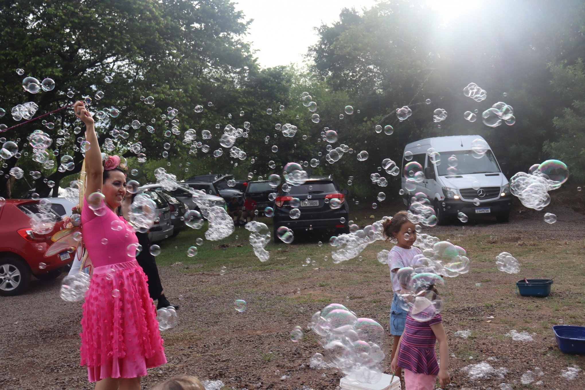 Fada das bolhas foi uma das atraÃ§Ãµes para a crianÃ§ada no Sarau do Rio no fim de semana