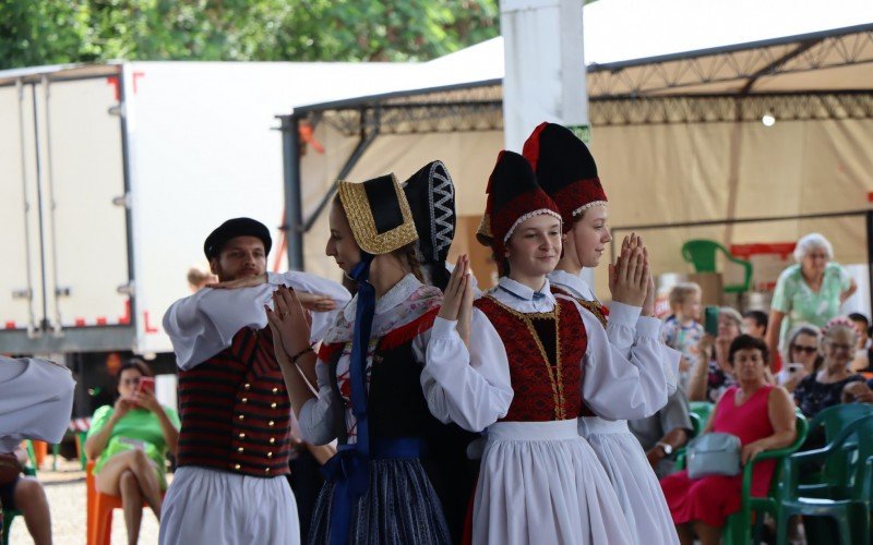 Festival de Grupos de DanÃ§as FolclÃ³ricas AlemÃ£s