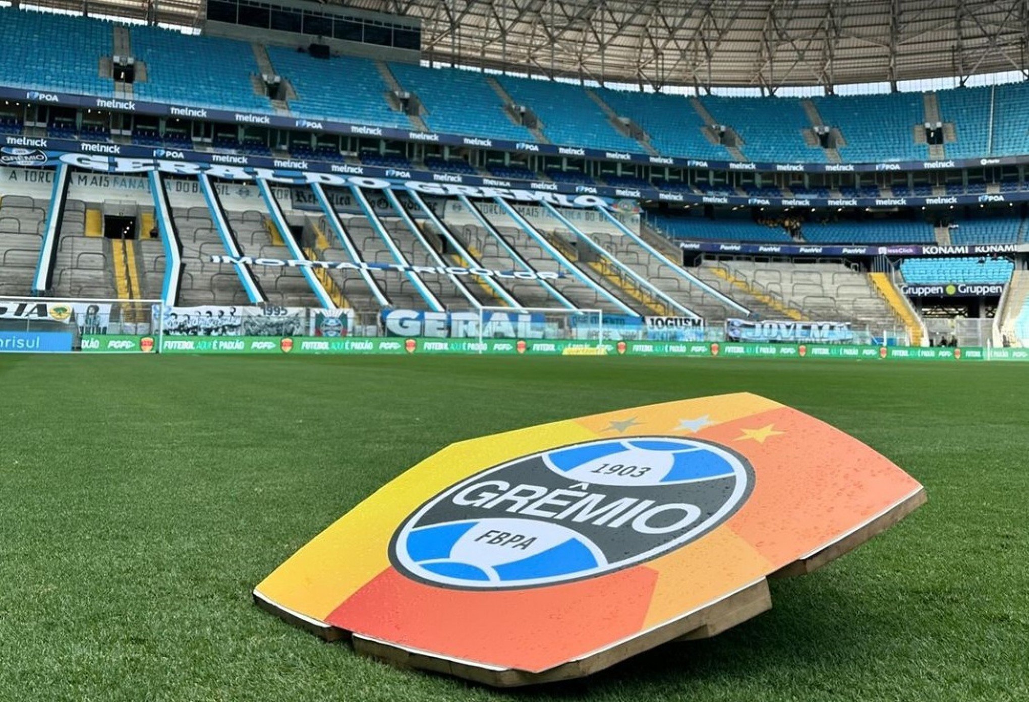 Arena deve receber mais público para partida entre Grêmio e Flamengo