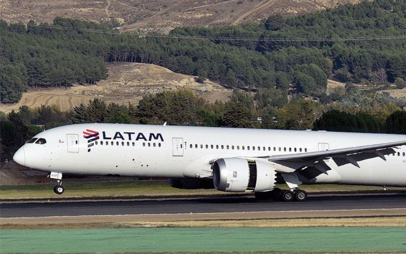 Avião da Latam | abc+