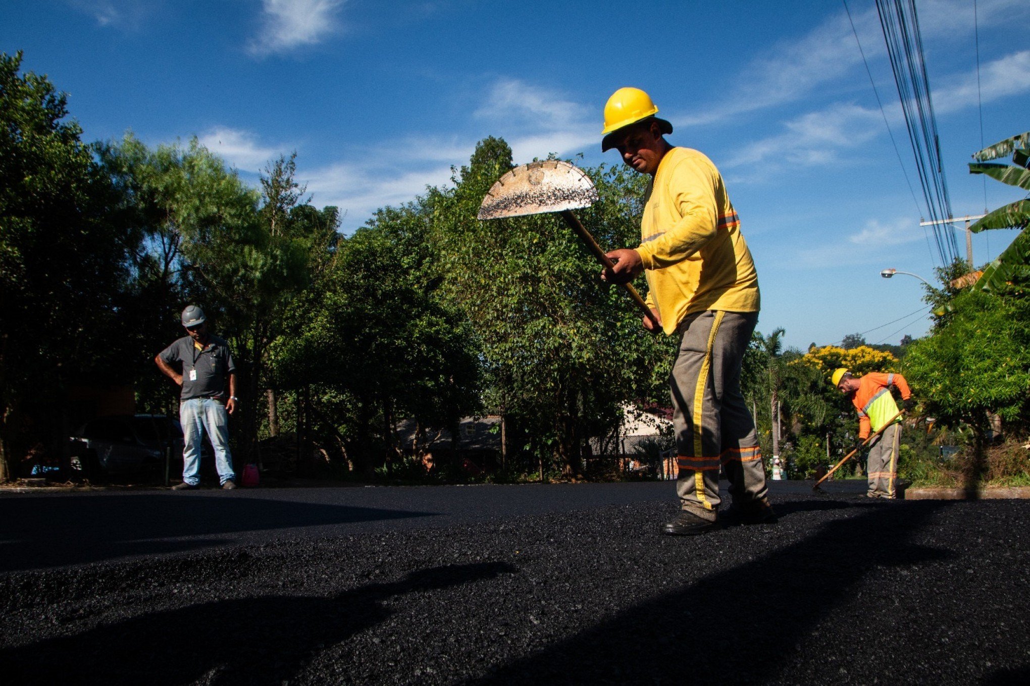 Rua JoÃ£o de Barro, no Arroio da Manteiga, contemplada 