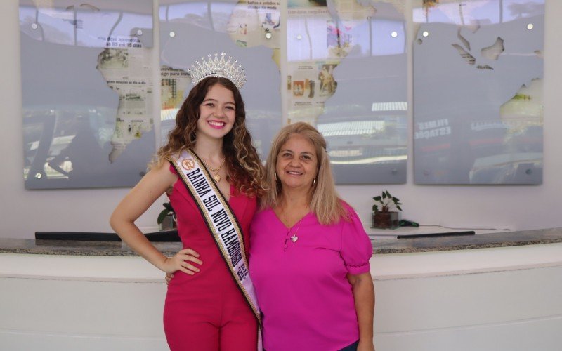 Sophia Schultz Klaser e sua mÃ£e, Silvia AmÃ¡lia Ledesma Schultz