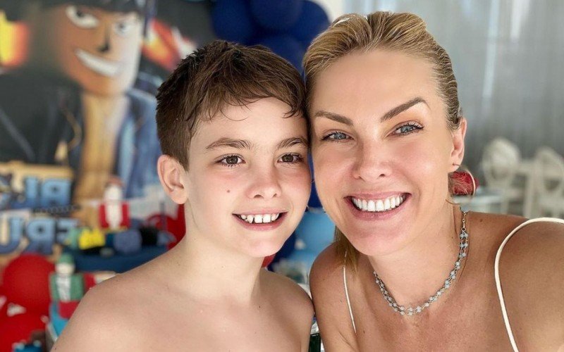 Ana Hickmann celebrou o aniversário do filho Alexandre Júnior | abc+