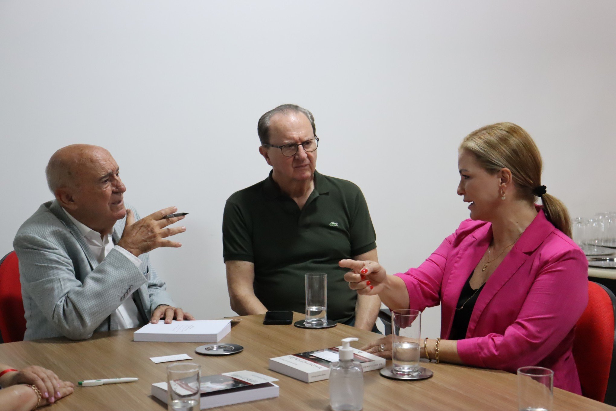Mário Gusmão, Fátima Daudt e Flávio Fischer no lançamento de livro | abc+