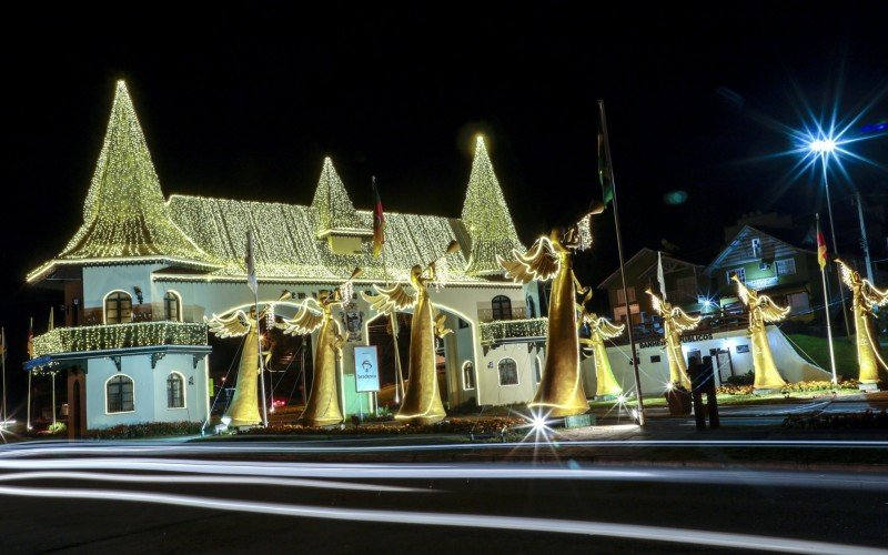 Decoração do pórtico do Natal Luz de Gramado 2023/2024