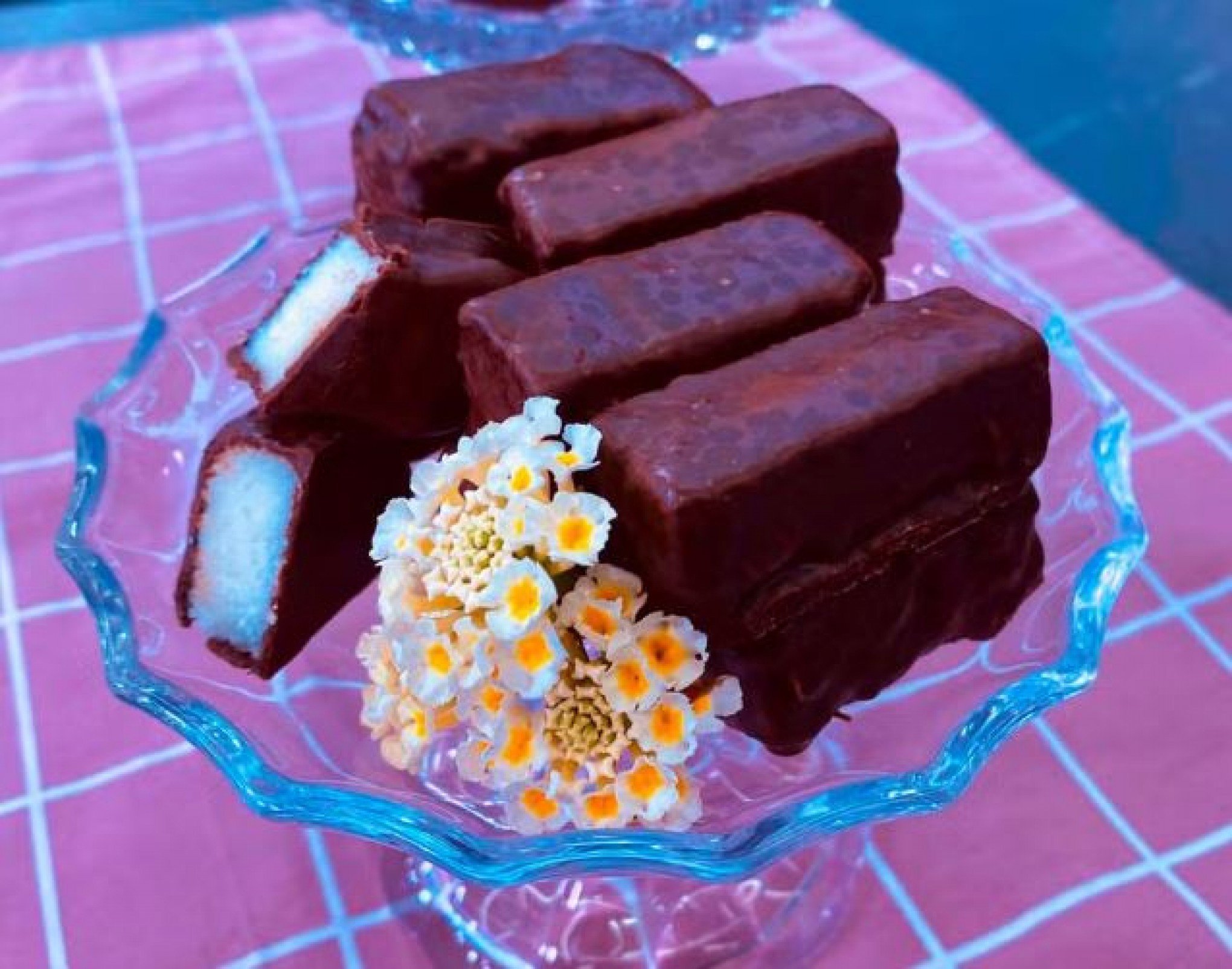 RECEITA DA ANA MARIA BRAGA: Saiba como fazer o Bombom de coco com chocolate preparado nesta quinta-feira, 21 de março