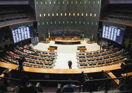Governo decide retirar urgência do projeto que acaba com 6x1 para destravar pauta da Câmara