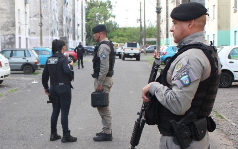Ações do Comando do Policiamento Metropolitano (CPM) e Polícia Civil no Condomínio Ilha das Garças visam a vigilância do local 