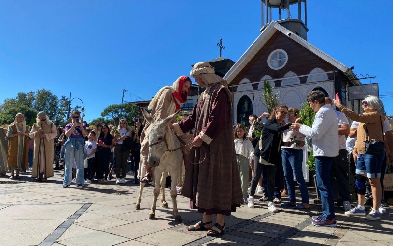 ProcissÃ£o de Ramos ocorreu neste domingo (24), em Gramado