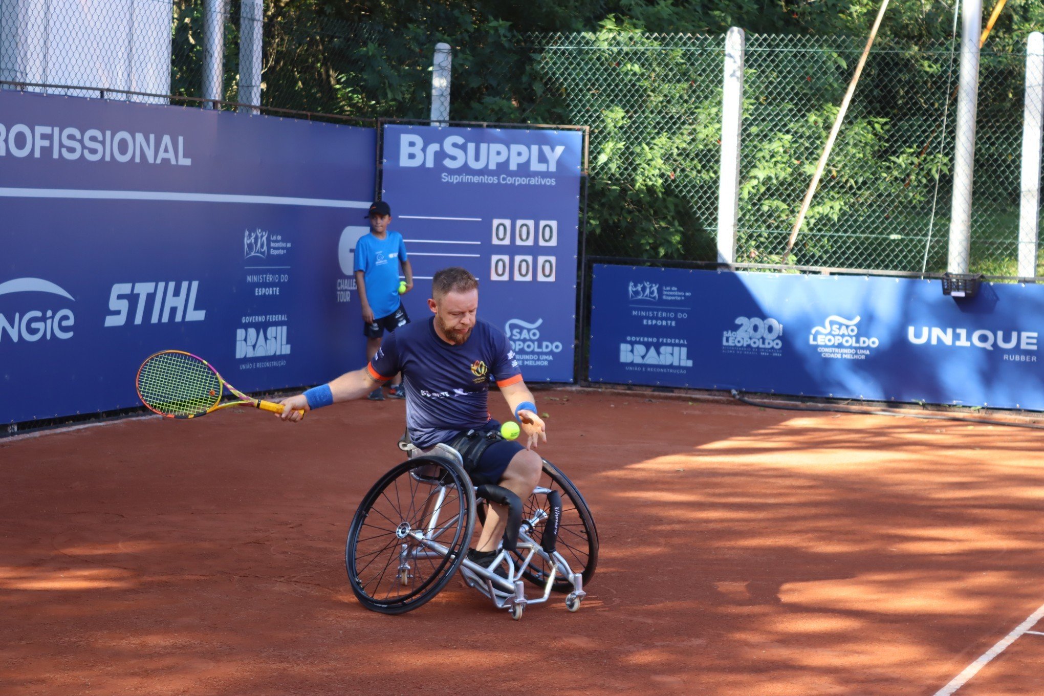 Diego Kohlrausch faz partida de exibição na abertura do São Léo Open