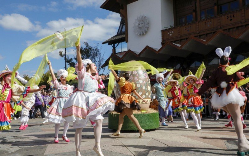 Parada de Páscoa ocorre aos sábados e domingos, às 15 horas