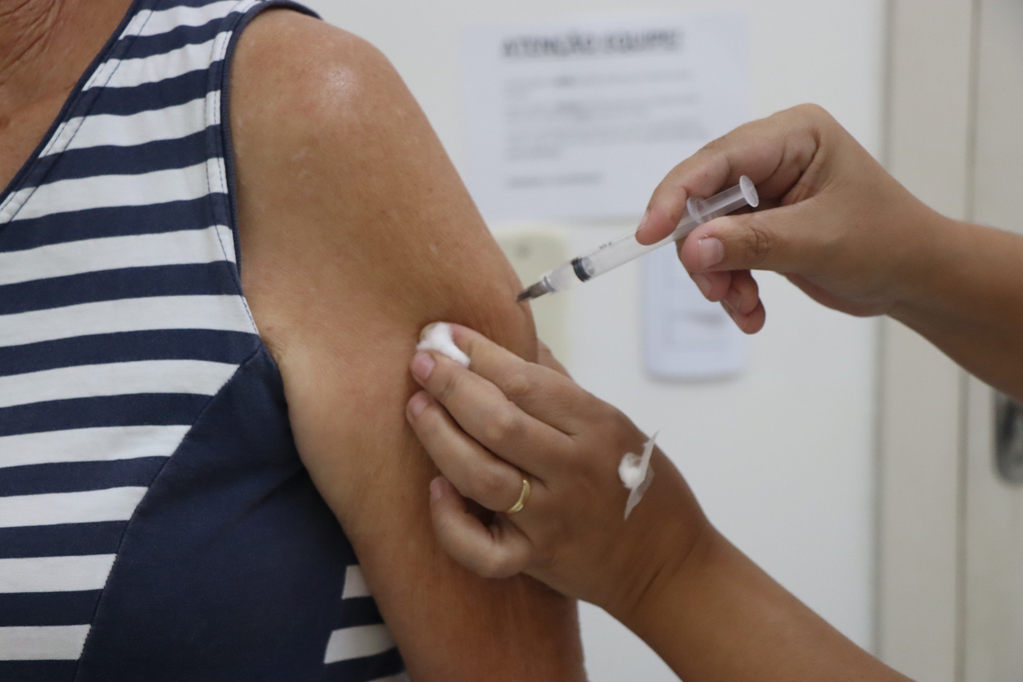 VACINA DA GRIPE: Imunizante chega ao grupo prioritário em todos os municípios da região