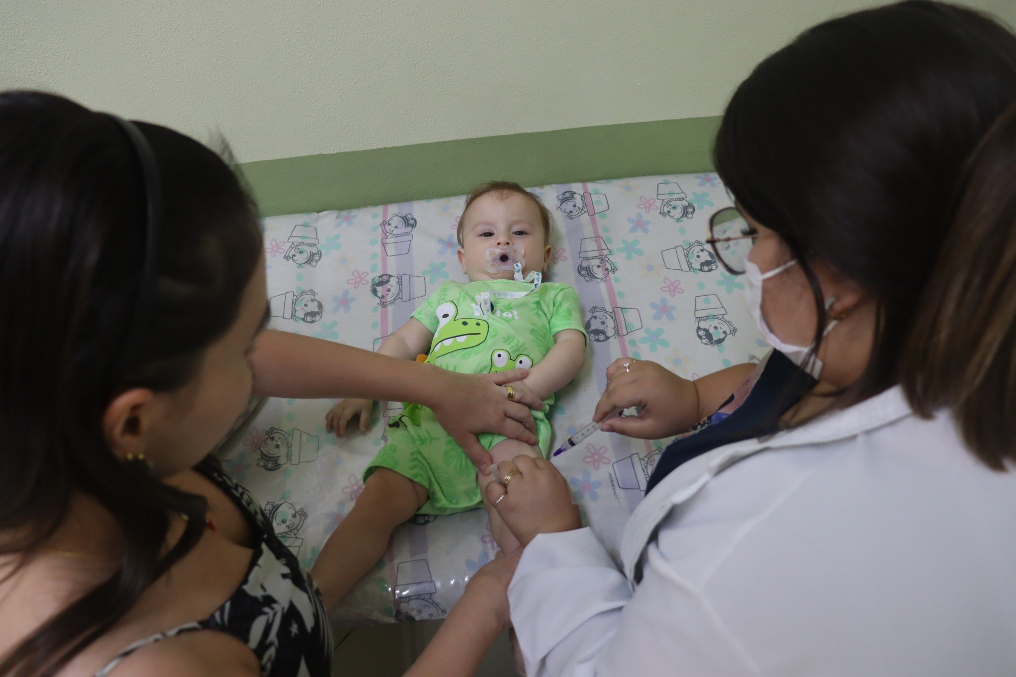 Postos de saúde já registram movimento em busca da vacina contra a gripe