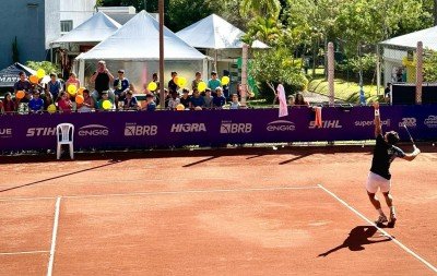 Quatro tenistas brasileiros avançam no São Léo Open