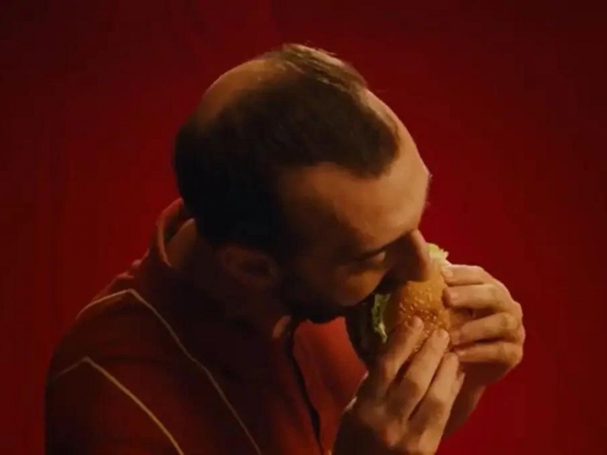 Burger King dará sanduíches de graça para calvos; veja quando será a ação
