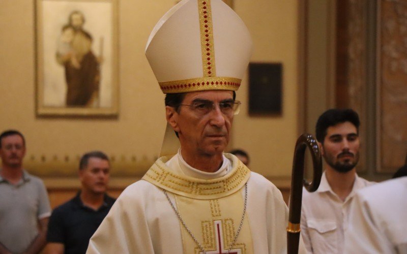 Bispo Dom JoÃ£o Francisco Salm celebrou a missa