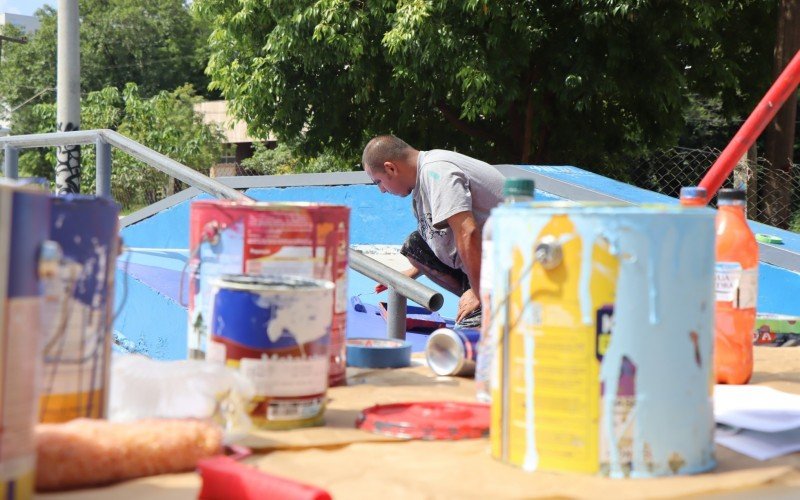 Vinte grafiteiros participaram da aÃ§Ã£o neste sÃ¡bado (30)