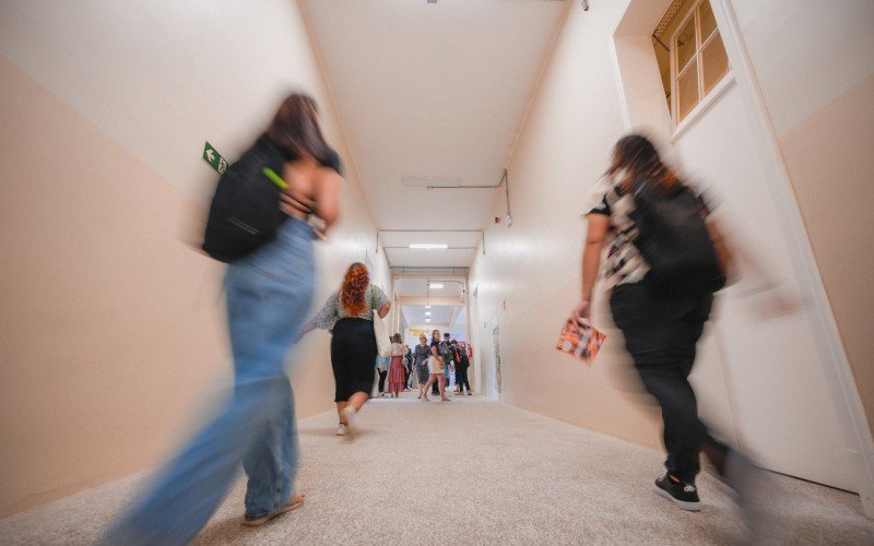 Universitários podem quitar sua dívidas sem sair de casa | abc+