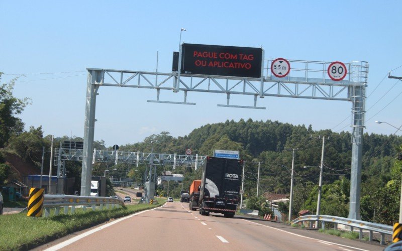 Free Flow da RS-122 em São Sebastião do Caí entrou em funcionamento no dia 30 de março, e tem gerado protestos e críticas dos moradores | abc+