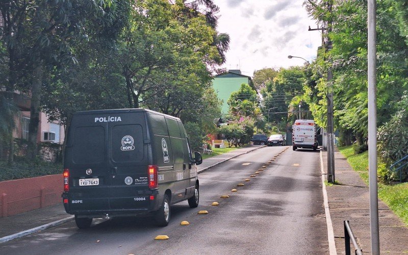 BOPE é chamado em condomínio de Novo Hamburgo para analisar se objeto encontrado por morador é granada | abc+