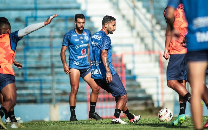 Jogadores do Aimoré se preparam para o último amistoso antes da estreia na Divisão de Acesso | abc+