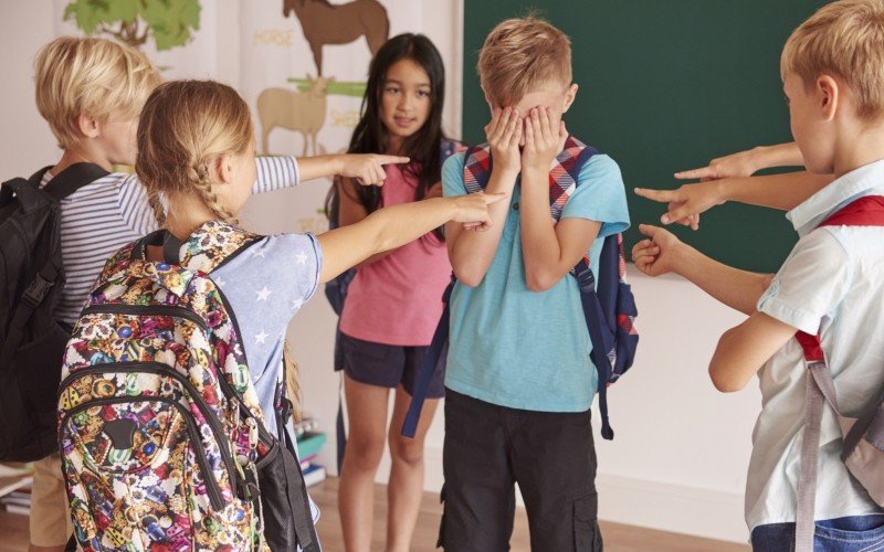 7 de abril é o Dia Nacional de Combate ao Bullying e à Violência nas Escolas | abc+