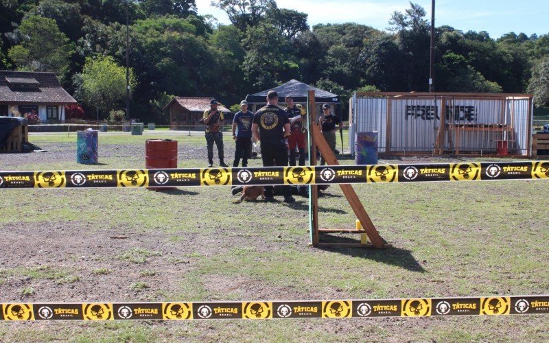 CompetiÃ§Ã£o de cÃ£es policiais em Sapiranga 