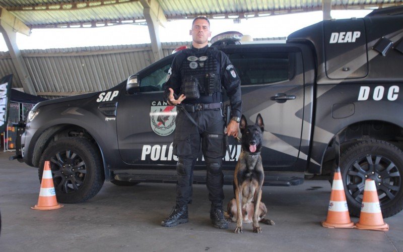 CompetiÃ§Ã£o de cÃ£es policiais em Sapiranga 