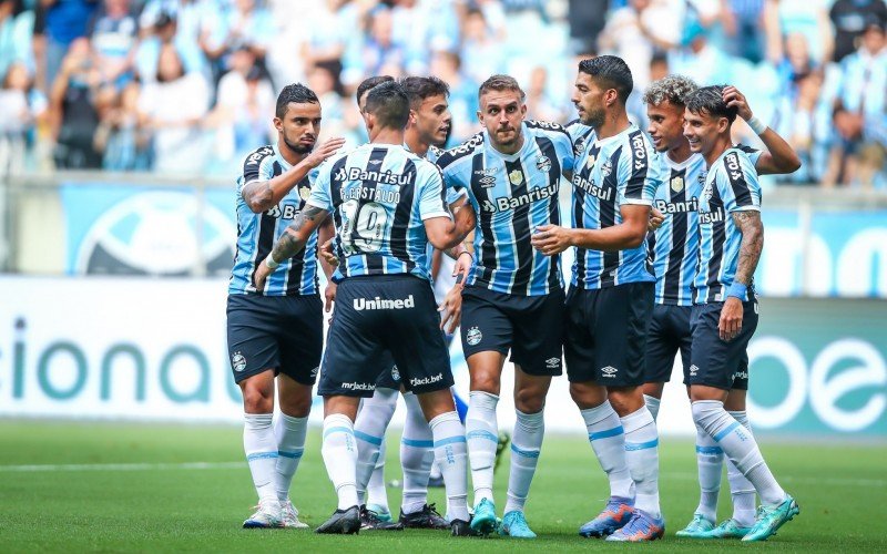 Zagueiro Bruno Uvini marcou dois gols com a camisa gremista | abc+