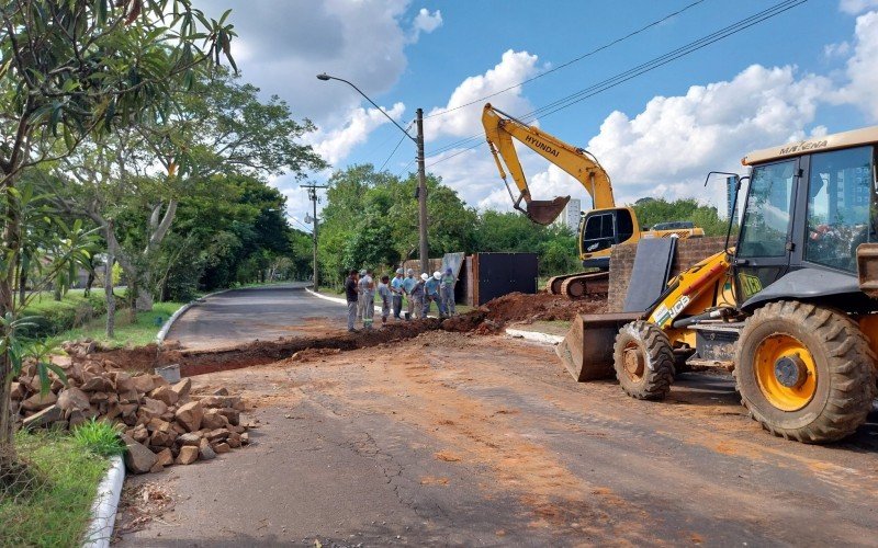 Obras tiveram inÃ­cio nesta terÃ§a-feira